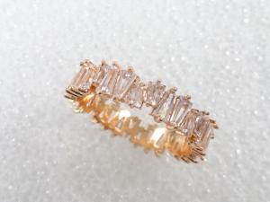 クリスタル　指輪(9号)